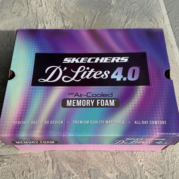 New Skechers D’ Lites 4.0 Goodyear Women’s Memory Foam Sneakers Sz 11 - Picture 3 of 11